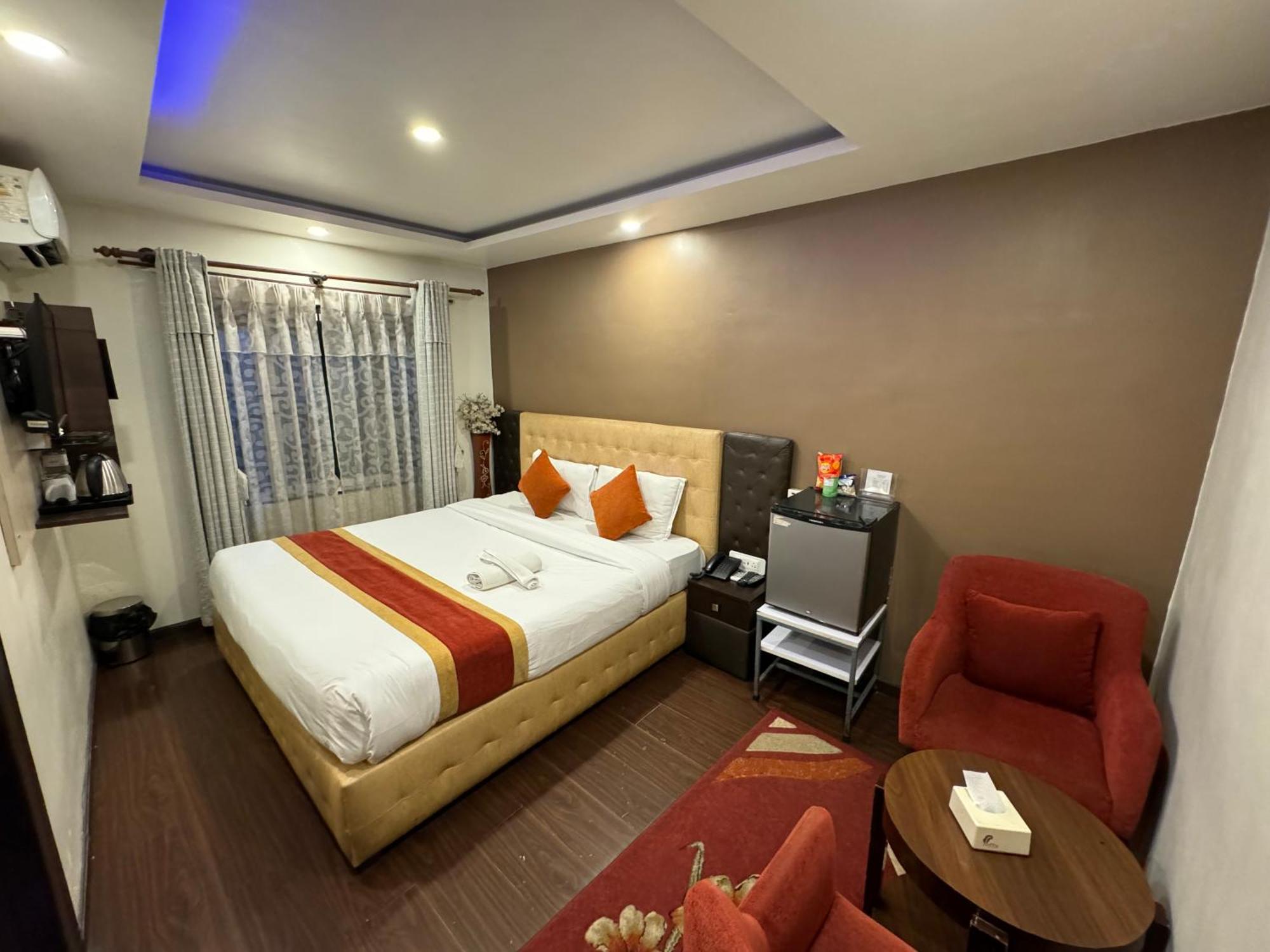 Marinha Airport Hotel Kathmandu Exteriör bild