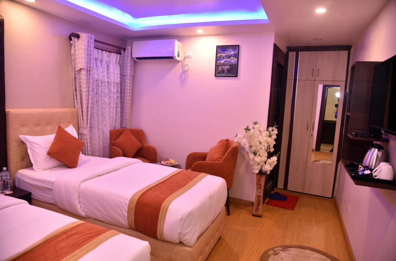 Marinha Airport Hotel Kathmandu Exteriör bild